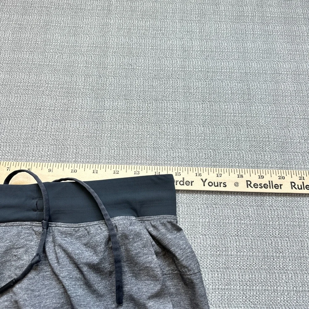 Lululemon THE Short 9‎ Linerless Mens Medium Pullon Athletic Athleisure Gym